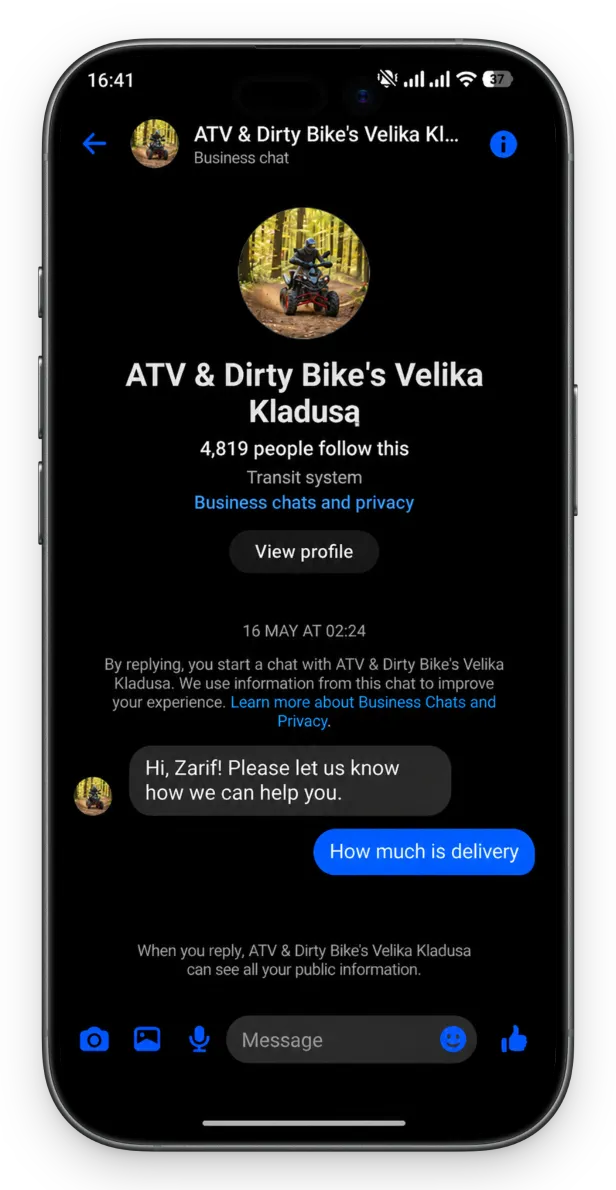 The assistant greeting a new customer in Messenger